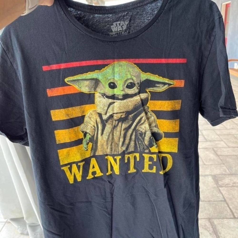 Star Wars Baby Yoda Grogu Wanted Vintage Graphic Tee Black Sz L
